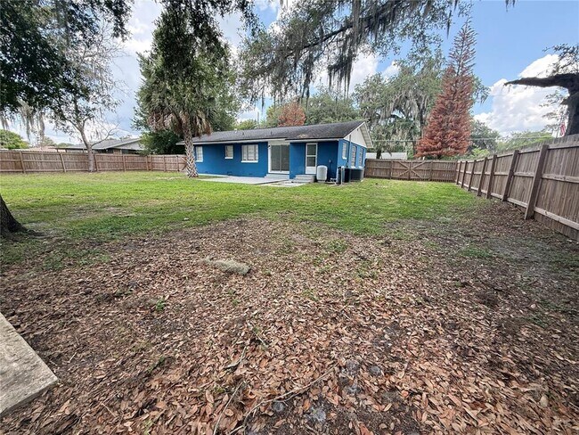 Building Photo - 13 Volusia Dr