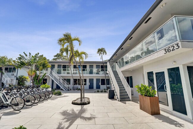 Building Photo - 3621 N Ocean Blvd