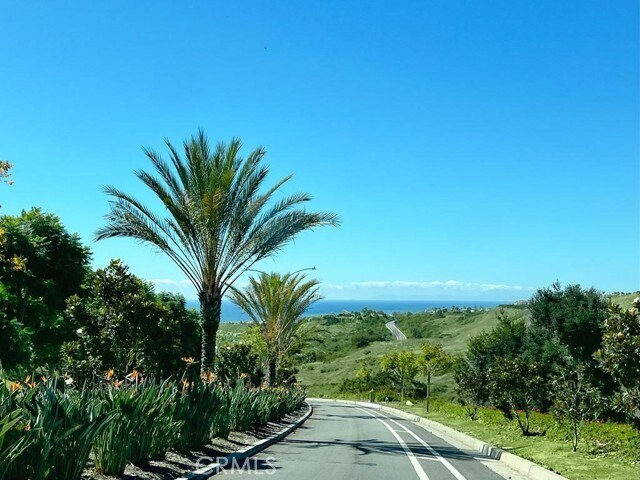 Building Photo - 1074 Calle Del Cerro