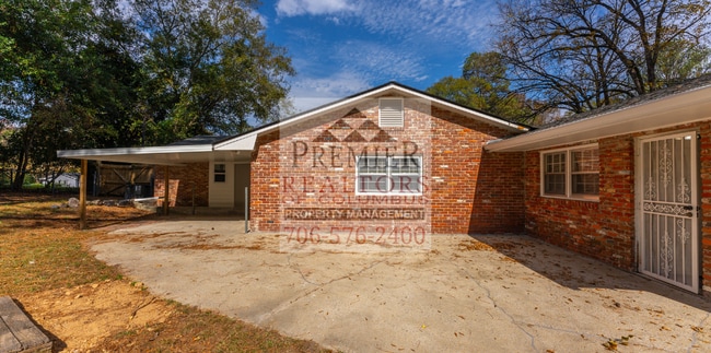 Building Photo - 4702 Harbin St