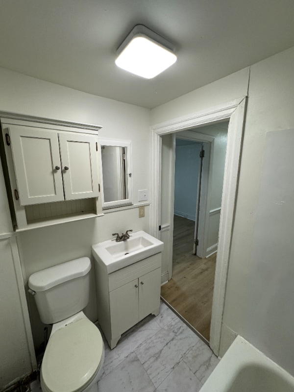 Building Photo - 17 Main St