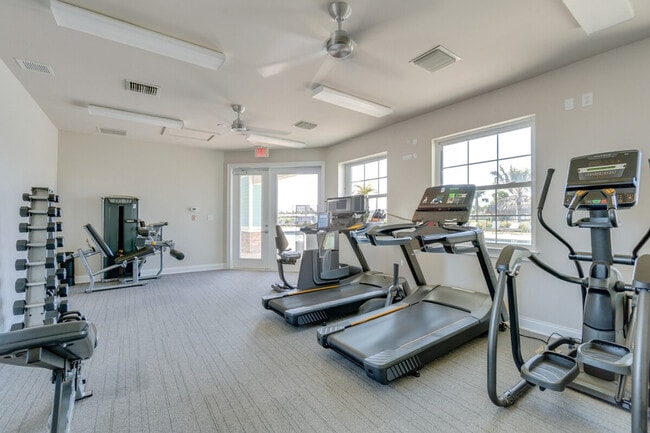 Building Photo - 217 Ibiza Lp