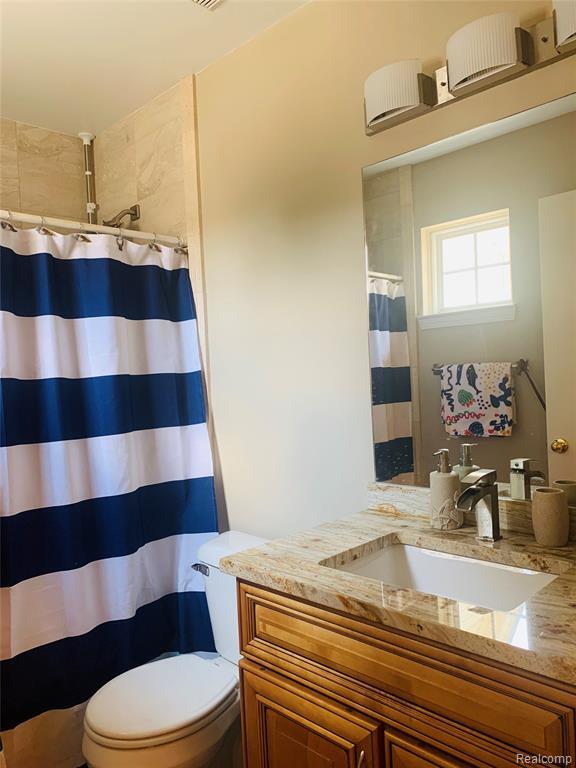 Building Photo - 38391 Churchill Ln