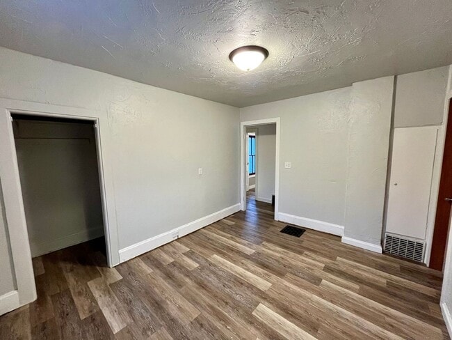 Building Photo - 4 Bed 2 Bath Single Family Home in Wausau