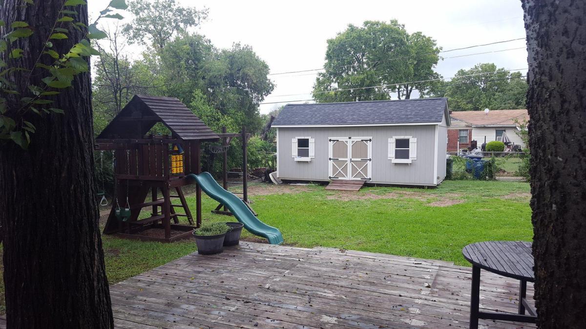 Building Photo - 5027 Wenonah Dr