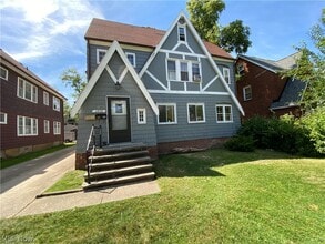 Building Photo - 1478 Sherbrook Rd