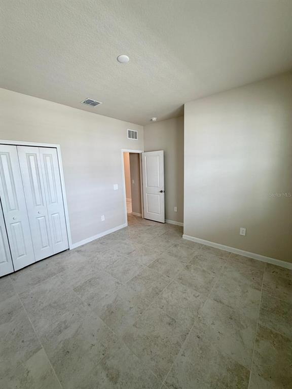 Building Photo - 3884 Isle Royal Pl
