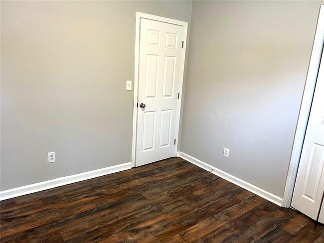 Building Photo - 3177 Pinto Dr