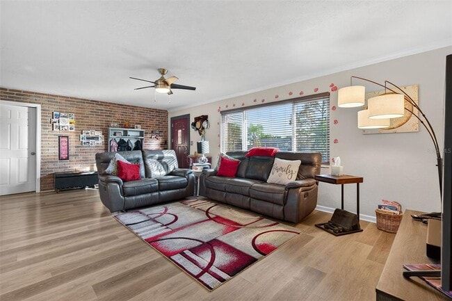 Building Photo - 11761 80th Ave