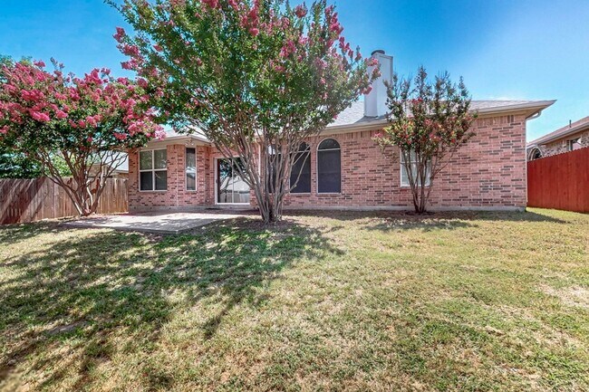 Building Photo - 165 Hirth Dr