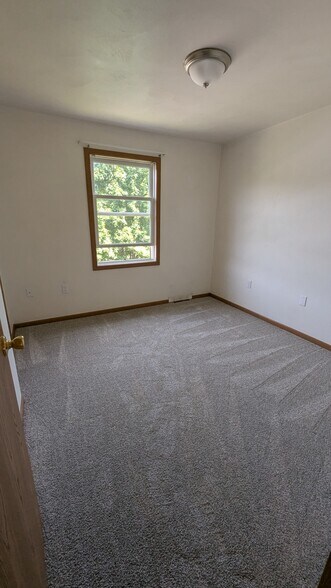 Building Photo - 124 Duquesne Blvd