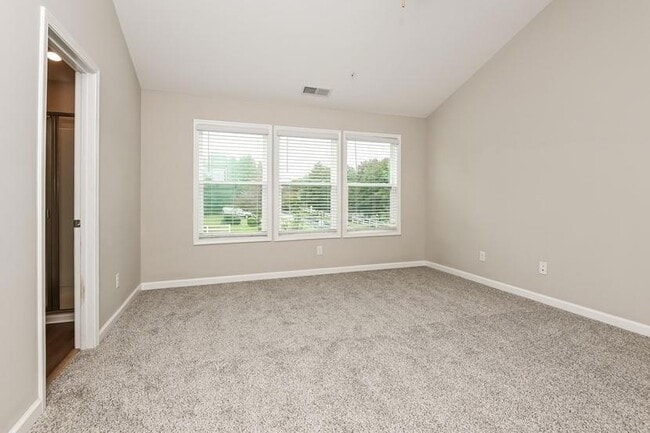 Building Photo - 1216 Foxcroft Ln