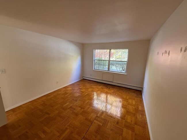 Building Photo - 37 Rome Ave