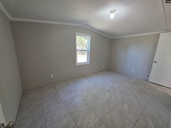 Building Photo - 714 Windy Rd