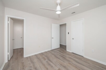 Building Photo - 126 Camellia Pl