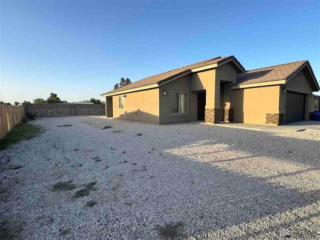 Building Photo - 13308 E 45th St