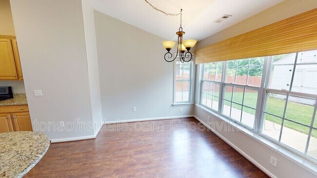 Building Photo - 210 Grimes Dr