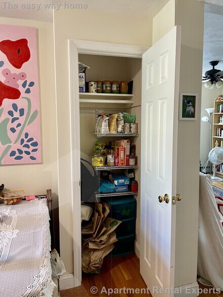 Building Photo - 385 Columbia St