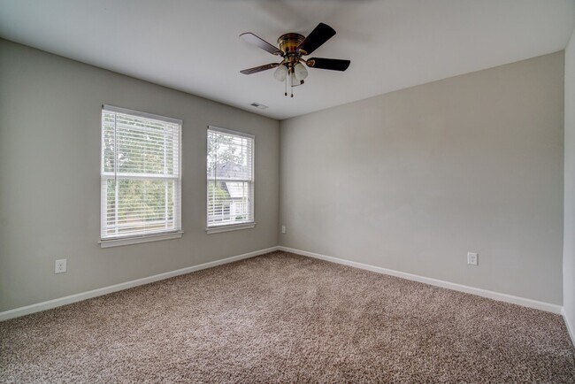 Building Photo - Lovely 3 BR, 2 BA Home. Conveniently Located  Between Spartanburg & Greenville, Near The Inland Port