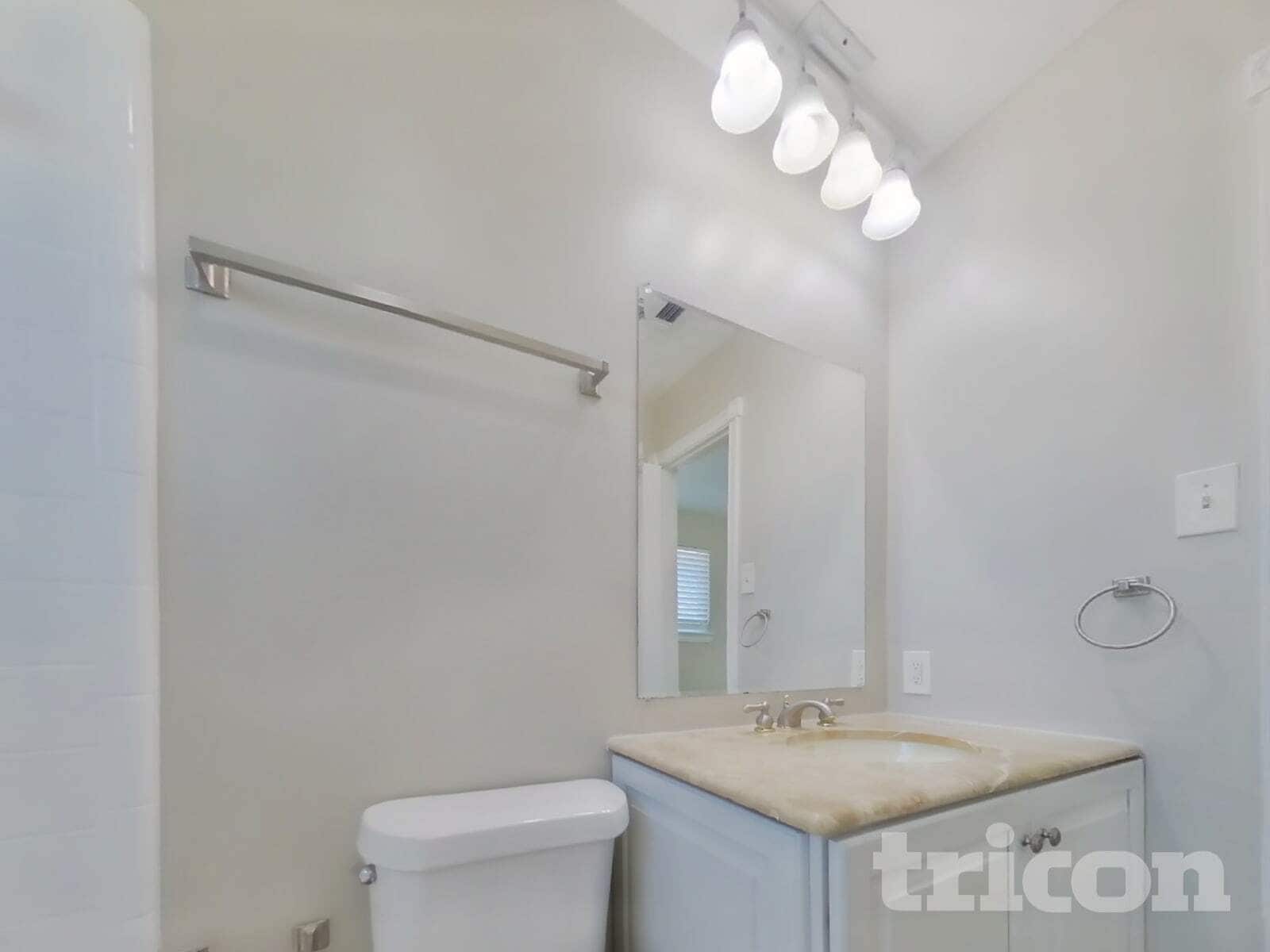 Building Photo - 6128 Silver Leaf Dr