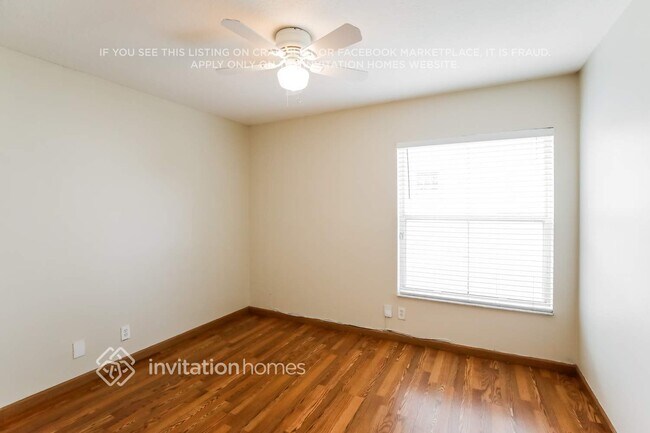 Building Photo - 5103 NW 121st Dr