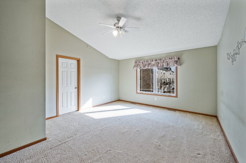 Building Photo - 5046 Yuma Ln N