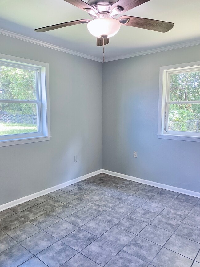 Building Photo - 15135 Montecino Dr