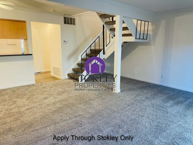 Building Photo - Stokley Properties Welcomes 1534 Parkwood ...