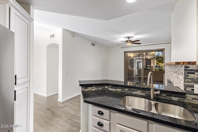 Building Photo - 7887 N 16th St