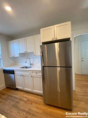 Building Photo - 60 Newton St