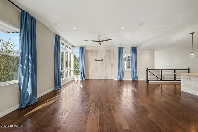 Building Photo - 9001 E San Victor Dr