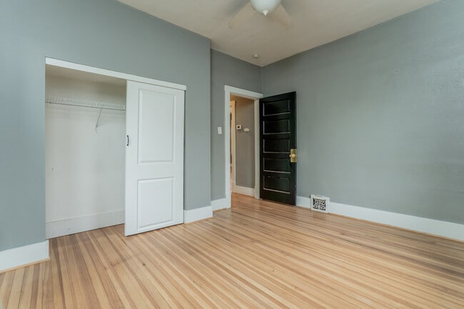 Building Photo - Fantastic 3bd/2ba home! Let yourself in!