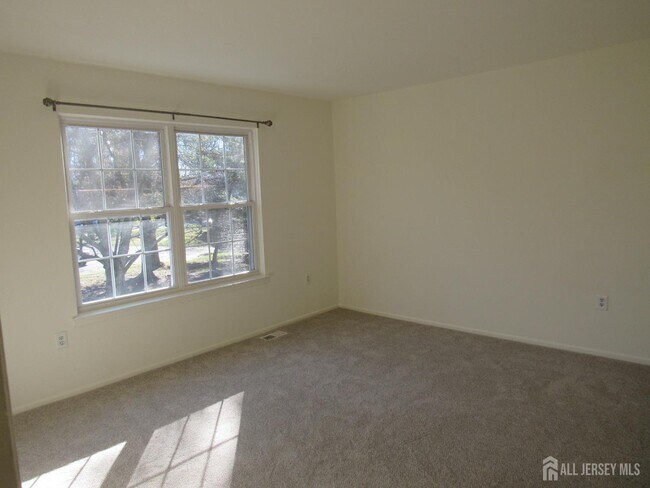 Building Photo - 32 Lafayette Ct