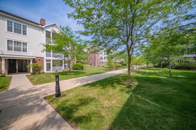 Building Photo - 953 E Summerfield Glen Cir