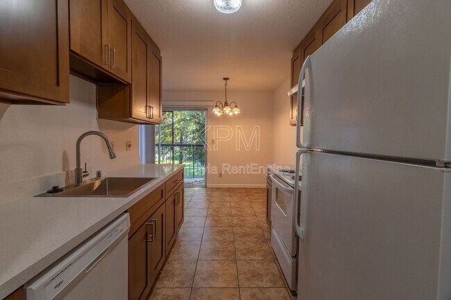 Building Photo - 3591 Quail Lakes Dr
