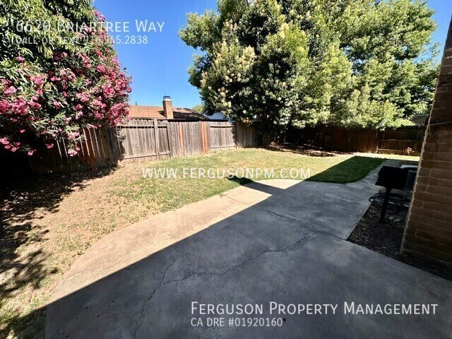 Building Photo - 6620 Briartree Way