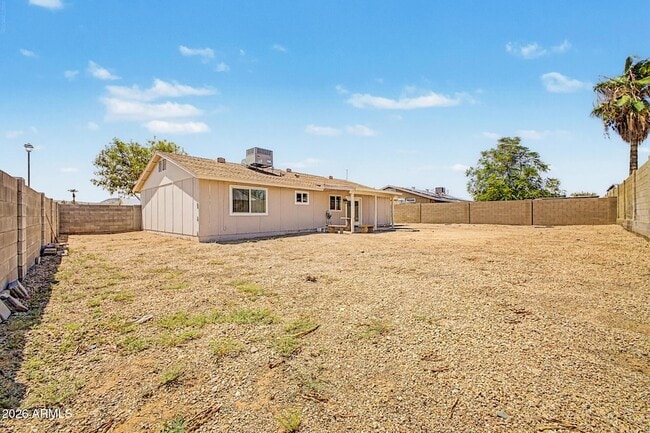 Building Photo - 20601 N 33rd Ave