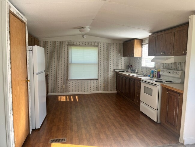 Building Photo - 2 bed 1 bath Singlewide in Campbell County