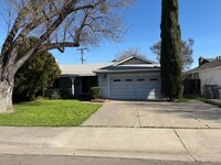 Building Photo - Charming 3 Bedroom, 2 Bath Home in East Woodland