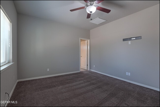 Building Photo - 13677 Lartington St