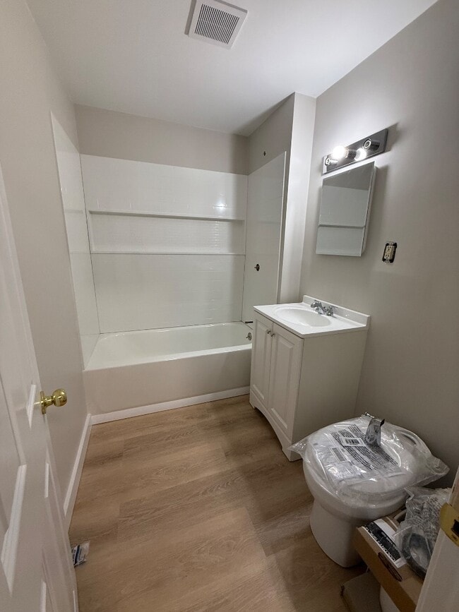 Building Photo - 53 Maxwell St