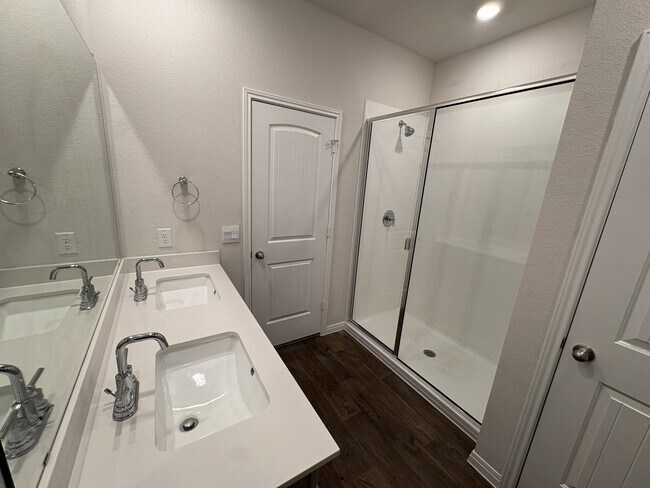 Building Photo - 254 Texoma St