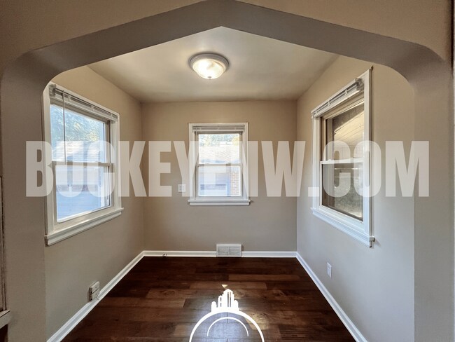 Building Photo - 2653 Letchworth Pkwy