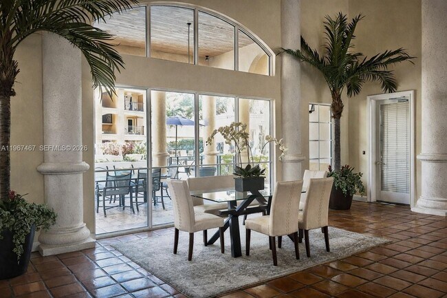 Building Photo - 100 SW 117th Terrace