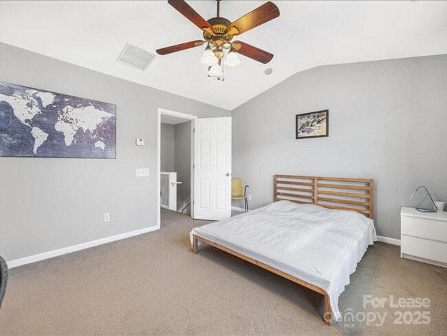 Building Photo - 10436 Winslet Dr