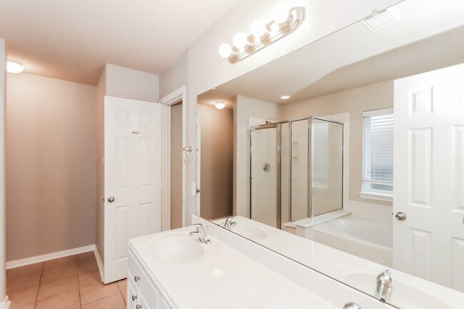 Building Photo - 7310 Enchanted Rock Ln