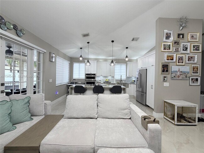 Building Photo - 8737 NW 168th Ln