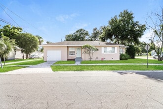 Building Photo - 1734 38th Ave N