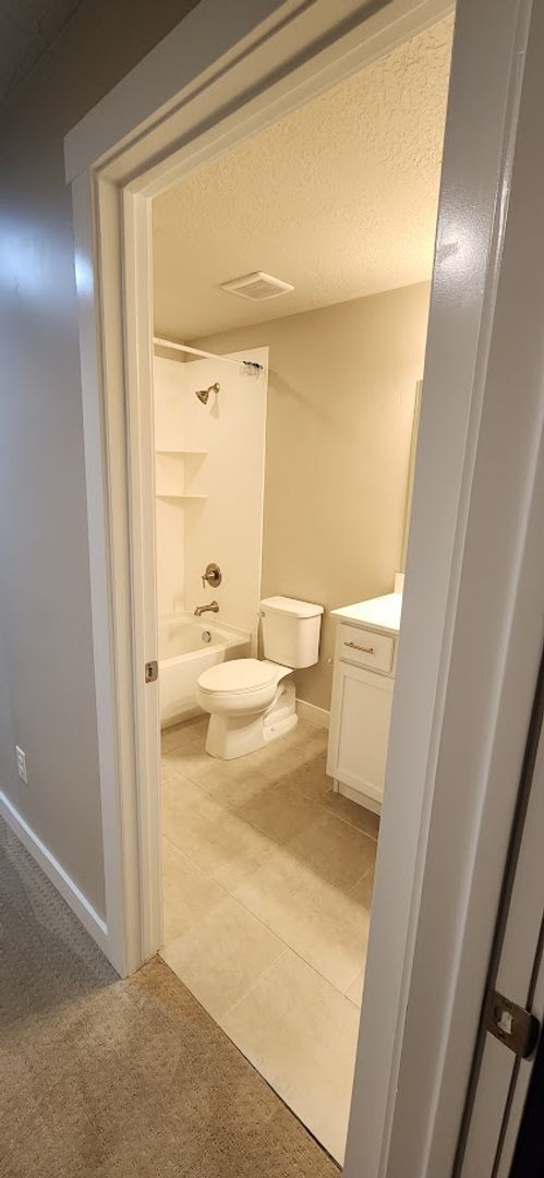 Building Photo - $2,000 OFF 4-bed, 3.5-bath Townhome Available Now!