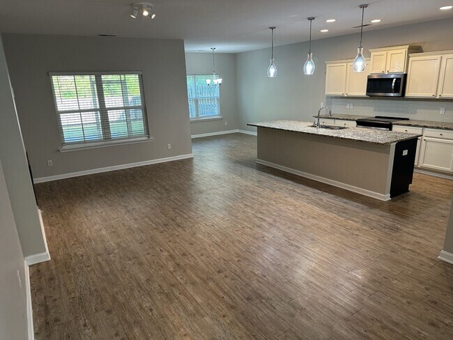 Building Photo - 48 Bellasera Wy